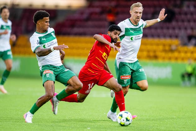 FC Nordsjaelland v St. Gallen, UEFA Conference League qualification, Farum, Denmark Farum, Denmark. 20th, August 2026. Ibrahim Adel (14) of FC Nordsjaelland seen in between Chima Okoroji (L) and Lukas Daschner (R) of St. Gallen during the UEFA Conference League qualification match between FC Nordsjaelland and St. Gallen at Right to Dream Park in Farum. Denmark, Farum  Copyright: xGonzalesxPhoto TobiasxJorgensenx