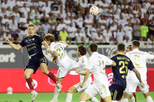 HNK Hajduk Split v Rakow Czestochowa - UEFA Conference League 2026 27 Play Off Round First Leg Oskar Repka of Rakow Czestochowa jump for a header during the UEFA Conference League 2026 27 play off first leg match between HNK Hajduk Split and Rakow Czestochowa at Poljud Stadium on August 20, 2026 in Split, Croatia.  IvoxCagalj PIXSELL