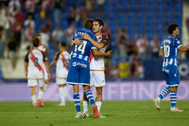 ESP: LaLiga EA Sports Rayo Vallecano v Deportivo Alaves Nahuel Tenaglia of Deportivo Alaves and Sergio Camello of Rayo Vallecano during LaLiga EA Sports between Rayo Vallecano v Deportivo Alaves played at Ontime Butarque Stadium in Leganes, Madrid on August 20, 2026 in Spain Spain Futbol *** ESP LaLiga EA Sports Rayo Vallecano vs. Deportivo Alavés Nahuel Tenaglia of Deportivo Alavés and Sergio Camello of Rayo Vallecano during the LaLiga EA Sports match between Rayo Vallecano and Deportivo Alavés played at Ontime Butarque Stadium in Leganés, Madrid on August 20, 2026 in Spain Spanish Soccer Copyright: xAgenciaxLOFx