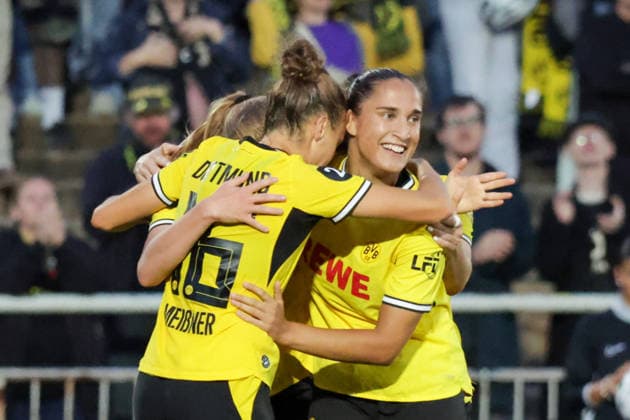 20.08.2026, xgrfx, Fussball Frauen Regionalliga West, Borussia Dortmund - Arminia Bielefeld v.l Tor, Ronja Leubner zum 3:0 (Borussia Dortmund) Dortmund *** August 20, 2026, xgrfx, Women s Regional League West, Borussia Dortmund vs. Arminia Bielefeld, Goal, Ronja Leubner scores the 3-0 goal for Borussia Dortmund, Dortmund