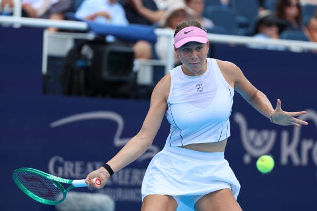 August 20, 2026, Mason, Oh, USA: Cincinnati Open Tennis 2026 - Amanda Anisimova hits a ball against Jessica Pegula in the Cincinnati Open Tennis Tournament held in Mason OH. 2026 08 20. ZUMAPress Mason USA - ZUMAn24_ 20260820_zaf_n24_049 Copyright: xWallyxNellx
