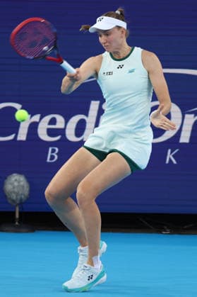 August 20, 2026, Mason, Oh, USA: Cincinnati Open Tennis 2026 - Elena Rybakina hits a ball against Iga Swiatek in the Cincinnati Open Tennis Tournament held in Mason OH. 2026 08 20. ZUMAPress Mason USA - ZUMAn24_ 20260820_zaf_n24_241 Copyright: xWallyxNellx