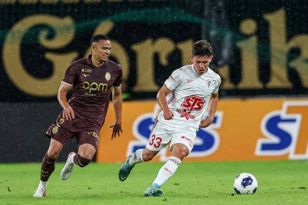 August 20, 2026, Zabrze, Poland: Vanderson de Oliveira Campos (L) and Maksym Khlan of Gornik Zabrze (R) seen in action during the UEFA Conference League 2026 2027 match between Gornik Zabrze and AS Monaco at Municipal Stadium (Zabrze). FInal Score; Gornik Zabrze 2:3 AS Monaco..UEFA Conference League 2026 2027 match between Gornik Zabrze and AS Monaco Zabrze Poland - ZUMAs197 20260820_aaa_s197_335 Copyright: xGrzegorzxWajdax