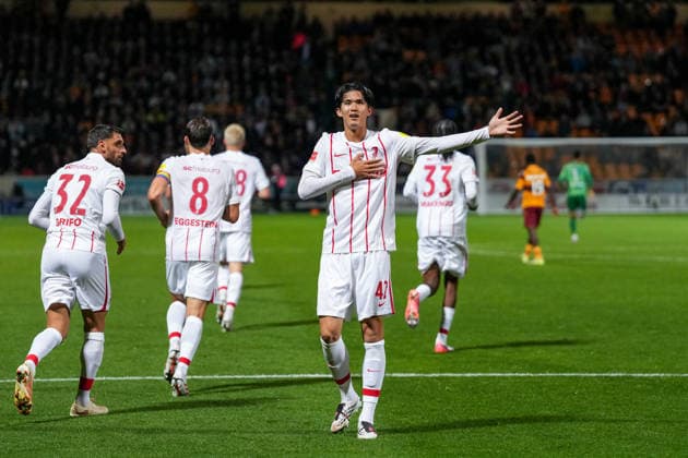 Keisuke Goto (SC Freiburg, 42) Torjubel, Emotionen, Torschuss, Abschluss, Torerfolg, Tor, Treffer , Schottland, Fussball, UEFA Conference League, Play-offs, Hinspiel, 2026 2027, Motherwell FC vs. SC Freiburg, 20.08.2026, Fir Park Stadium, Motherwell Motherwell Fir Park Stadium North Lanarkshire Schottland *** Keisuke Goto, SC Freiburg, 42, goal celebration, emotions, shot on goal, finish, goal scored, goal, Scotland, soccer, UEFA Conference League, playoffs, first leg, 2026–2027, Motherwell FC vs. SC Freiburg, August 20, 2026, Fir Park Stadium, Motherwell, North Lanarkshire, Scotland Copyright: xArnexAmbergx
