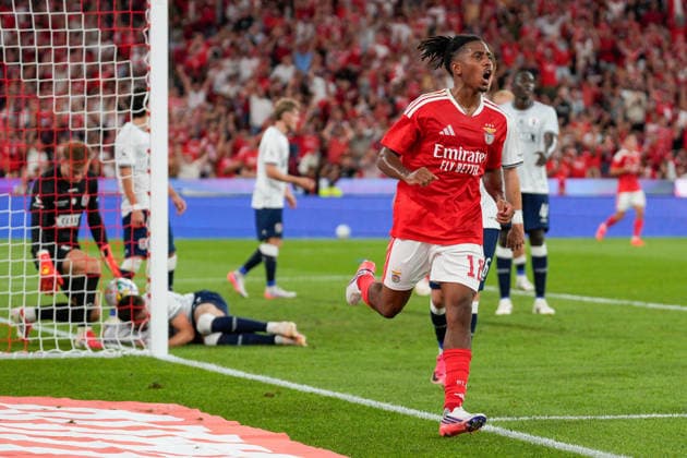 August 20, 2026, Lisbon, Portugal: Mads Christiansen of AGF Aarhus (L) and Leandro Barreiro of SL Benfica (C) celebrate a goal during the UEFA Europa League Play-Offs 1st leg football match between SL Benfica and Aarhus GF at Estadio da Luz. Final score: SL Benfica 3:1 AGF Aarhus SL Benfica Vs AGF Aarhus In Lisbon, Portugal - 20 Aug 2026  - ZUMAs197 20260820_aaa_s197_365 Copyright: xBrunoxdexCarvalhox