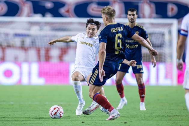 August 20, 2026, Split, Dalmatia, Croatia: Alberto del Moral (HNK Hajduk Split) 20 in action with the ball during the UEFA Conference League 2026 27 Play Off Round First Leg match between HNK Hajduk Split and Rakow Czestochowa at Poljud Stadium. UEFA Conference League 2026 27 Play Off Round First Leg: HNK Hajduk Split Vs Rakow Czestochowa 2:2  - ZUMAp210 20260820_zsp_p210_041 Copyright: xMajaxPrgometx
