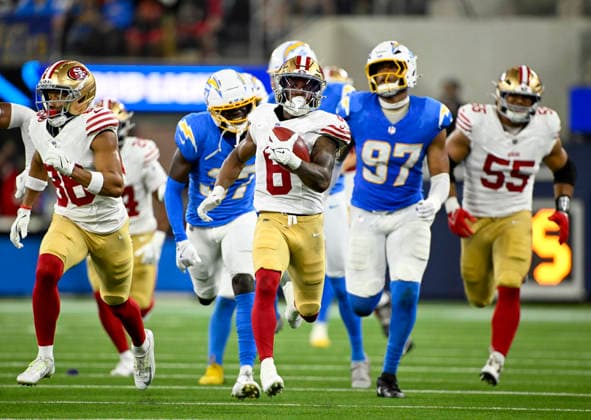 Aug 20, 2026; San Francisco 49ers wide receiver Jacob Cowing (6) returns a punt for a touchdown during the NFL, American Football Herren, USA game between the Los Angeles Chargers and the San Francisco 49ers in Inglewood, California, USA; Mandatory Credit: -Cal Media Inglewood USA - ZUMAc04_ 20260820_zma_c04_024 Copyright: xCharlesxBausx