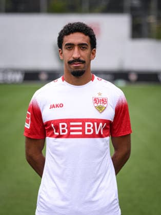 FUSSBALL 1. BUNDESLIGA SAISON 2026 2027 18.08.2026 Portraettermin beim VfB Stuttgart auf dem Trainingsgelaende: Tiago Tomas *** SOCCER: BUNDESLIGA 1, 2026–2027 SEASON, August 18, 2026: Photo shoot at VfB Stuttgart’s training facility with Tiago Tomas