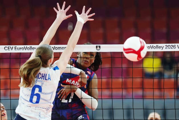 Sport Bilder des Tages GOTHENBURG, SWEDEN 20260821 France s Eva Brooklyn Elouga and Halimatou Bah during Friday s Group D match between France and Slovakia at the Women s European Volleyball Championship in Scandinavium. GÖTEBORG SWEDEN x9200x *** GOTHENBURG, SWEDEN, August 21, 2026: France s Eva Brooklyn Elouga and Halimatou Bah during Friday s Group D match between France and Slovakia at the Women s European Volleyball Championship at Scandinavium, GÖTEBORG, SWEDEN x9200x  Copyright: xAdamxIhse TTx EURO VOLLEYBALL CHAMPIONSHIP 2026 FRANCE - SLOVAKIA