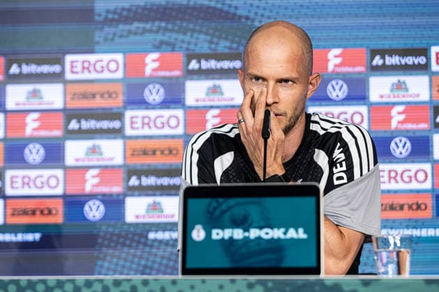 Pressekonferenz, 1.FC Köln, 21.08.2026 Rene Wagner (Cheftrainer) Pressekonferenz von 1.FC Köln vor dem Pokalspiel gegen Würzburger Kickers; 21.08.2026 DFL regulations prohibit any use of photographs as image sequences and or quasi video. *** Press Conference, 1 FC Köln, August 21, 2026: Rene Wagner, Head Coach—1 FC Köln press conference ahead of the cup match against Würzburger Kickers on August 21, 2026. DFL regulations prohibit any use of photographs as image sequences and or quasi-video. Copyright: xBEAUTIFULxSPORTS Buriakovx
