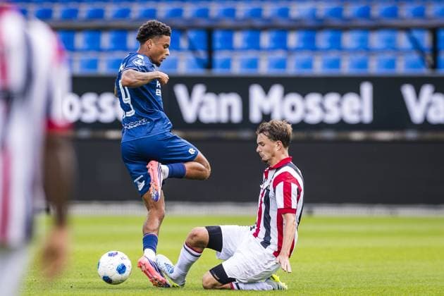 TILBURG , 21-08-2026 , Koning Willem II stadium , season 2026 2027 , Dutch Eredivisie football , match between Willem II and Telstar (friendly) , picture shows Telstar player Sebastiaan Hagedoorn , Willem II player Calvin Twigt Willem II - Telstar (friendly)  x205893956x Copyright:
