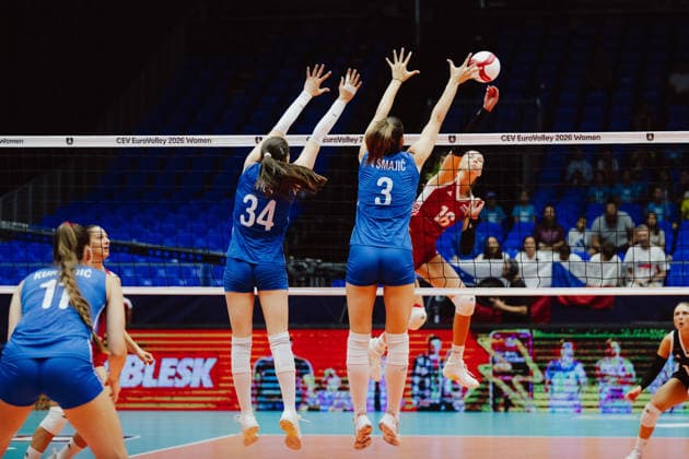 VOLLEYBALL - Eurovolley 2026, AUT vs SRB BRNO,CZECH REPUBLIC,21.AUG.26 - VOLLEYBALL - CEV Women s European Championship, EM, Europameisterschaft 2026, Austria vs Serbia. Image shows Branka Tica, Minja Osmajic (SRB) and Anamarija Galic (AUT).  GEPAxpictures xAlexanderxSolc