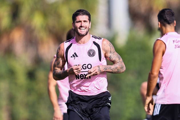 FORT LAUDERDALE, FL - AUGUST 21: Rodrigo de Paul (7) of Inter Miami CF is seen during an Inter Miami Training Session at Florida Blue Training Center on August 21, 2026 in Fort Lauderdale, Florida. SOCCER: AUG 21 Inter Miami CF Training EDITORIAL USE ONLY Icon2608210000003