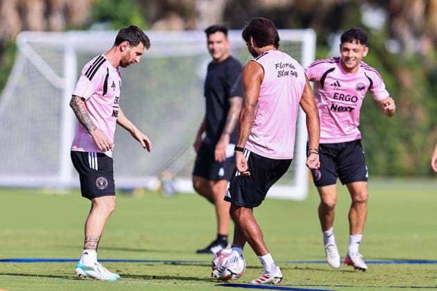 FORT LAUDERDALE, FL - AUGUST 21: Lionel Messi (10) of Inter Miami CF is seen during an Inter Miami Training Session at Florida Blue Training Center on August 21, 2026 in Fort Lauderdale, Florida. SOCCER: AUG 21 Inter Miami CF Training EDITORIAL USE ONLY Icon2608210000019