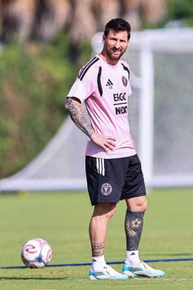 FORT LAUDERDALE, FL - AUGUST 21: Lionel Messi (10) of Inter Miami CF is seen during an Inter Miami Training Session at Florida Blue Training Center on August 21, 2026 in Fort Lauderdale, Florida. SOCCER: AUG 21 Inter Miami CF Training EDITORIAL USE ONLY Icon2608210000020
