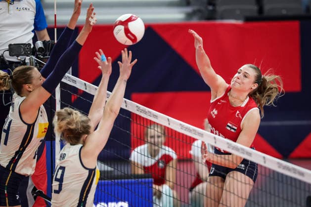 GOTHENBURG, SWEDEN 20260821 Croatia s Samanta Fabris (right) during Friday s match in Group D between Croatia and Italy at the Women s Volleyball European Championship, EM, Europameisterschaft in Scandinavium. GÖTEBORG SWEDEN x9200x *** GOTHENBURG, SWEDEN, August 21, 2026: Croatia s Samanta Fabris on the right during Friday s Group D match between Croatia and Italy at the Women s Volleyball European Championship at Scandinavium, Gothenburg, Sweden x9200x  Copyright: xAdamxIhse TTx EURO VOLLEYBALL CHAMPIONSHIP 2026 CROATIA - ITALY