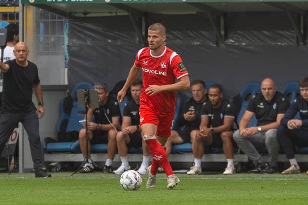DFB-Pokal: SV Waldhof Mannheim vs 1. FC Kaiserslautern, 21.08.2026 Am Ball Jan Elvedi (1. FC Kaiserslautern, 33) DFB-Pokal: SV Waldhof Mannheim vs 1. FC Kaiserslautern, Carl-Benz-Stadion, 21.08.2026 DFB DFL REGULATIONS PROHIBIT ANY USE OF PHOTOGRAPHS AS IMAGE SEQUENCES AND OR QUASI-VIDEO. *** DFB Cup: SV Waldhof Mannheim vs. 1. FC Kaiserslautern, August 21, 2026. Jan Elvedi (1. FC Kaiserslautern, No. 33) in action. DFB Cup: SV Waldhof Mannheim vs. 1. FC Kaiserslautern, Carl Benz Stadium, August 21, 2026 DFB and DFL regulations prohibit any use of photographs as image sequences and or quasi-video. Copyright: xBEAUTIFULxSPORTS Hillx