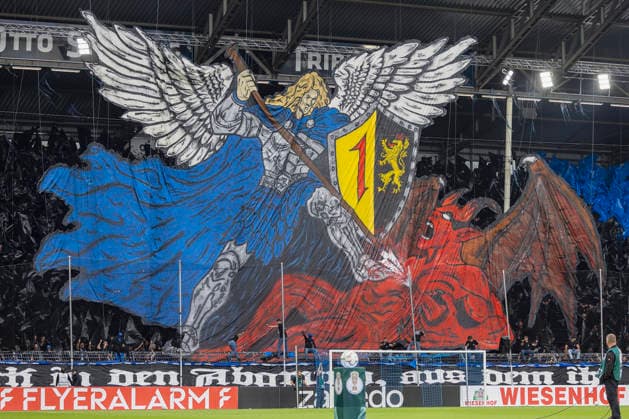 Im Bild: Choreographie der Mannheimer Fans. 21.08.2026, SV Waldhof Mannheim 07 - 1. FC Kaiserslautern, DFB-Pokal, 1. Runde, Deutschland, Mannheim, Carl-Benz-Stadion, DFL REGULATIONS PROHIBIT ANY USE OF PHOTOGRAPHS AS IMAGE SEQUENCES AND OR QUASI-VIDEO. *** Pictured: Choreography by Mannheim fans on August 21, 2026, SV Waldhof Mannheim 07 vs. 1 FC Kaiserslautern, DFB Cup, 1st Round, Germany, Mannheim, Carl Benz Stadium, DFL regulations prohibit any use of photographs as image sequences and or quasi-video Copyright: HMBxMedia xJulienxBecker