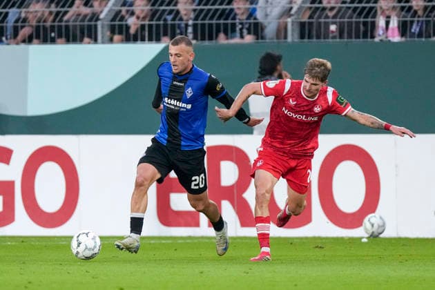 v.li.: Kushtrim Asallari (SV Waldhof, 20), Paul Joly (FCK, 26), Zweikampf, Spielszene, Duell, duel, tackle, tackling, Dynamik, Action, Aktion, 21.08.2026, Mannheim (Deutschland), Fussball, DFB-Pokal, 1. Runde, SV Waldhof Mannheim - 1. FC Kaiserslautern, DFB DFL REGULATIONS PROHIBIT ANY USE OF PHOTOGRAPHS AS IMAGE SEQUENCES AND OR QUASI-VIDEO. *** v li Kushtrim Asallari SV Waldhof, 20, Paul Joly FCK, 26, tackle, game scene, duel, tackle, tackling, dynamism, action, 08 21 2026, Mannheim, Germany, soccer, DFB Cup, 1st Round, SV Waldhof Mannheim 1 vs. FC Kaiserslautern, DFB DFL REGULATIONS PROHIBIT ANY USE OF PHOTOGRAPHS AS IMAGE SEQUENCES AND OR QUASI-VIDEO xozx