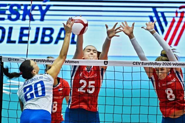 From left Georgia-Loula Angelopulu of Greece, Monika Brancuska and Ela Koulisiani of Czech Republic in action during the Women s European Volleyball Championships Group B match Czech Republic vs Greece, on August 21, 2026, in Brno, Czech Republic. (CTKxPhoto PatrikxUhlir) CTKPhotoP2026082106874  CTKPhotoP2026082106874