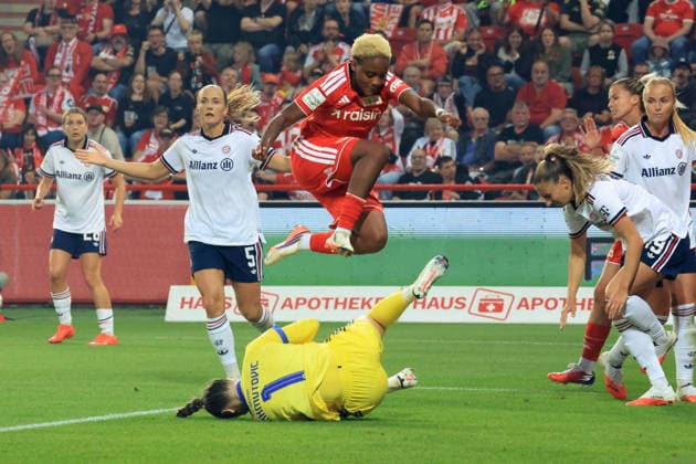 21.08.2026, GER Deutschland, Fussball, 1.Fussballbundesliga, Frauen, 2026 2027, Alte Foersterei, 1.FC Union vs. Bayern Muenchen Naika Reissner ( 1.FC Union Berlin 42 ), Eno Mahmutovic ( FC Bayern Muenchen 1 ), Eriksson Magdalena ( FC Bayern Muenchen 5 ) 1. Liga: DFB DFL regulations prohibit any use of photographs as image sequences and or quasi-video) Berlin Stadion Alte Foersterei Berlin Deutschland *** August 21, 2026, GER Germany, Soccer, Bundesliga 1, Women, 2026–2027, Alte Foersterei, 1. FC Union vs. Bayern Munich, Naika Reissner, 1. FC Union Berlin 42, Eno Mahmutovic, FC Bayern Munich 1; Eriksson Magdalena, FC Bayern Munich 5. 1st League. DFB and DFL regulations prohibit any use of photographs as image sequences and or quasi-video. Berlin, Alte Foersterei Stadium, Berlin, Germany Copyright: xNordphotox xEnglerx