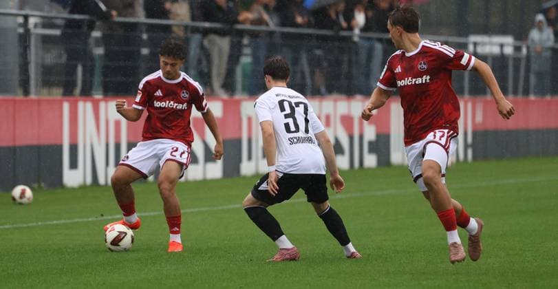 21.08.2026 - Fussball - Saison 2026 2027 - Regionalliga Bayern - 04. Spieltag: 1. FC Nürnberg FCN II ( Club ) - SV Wacker Burghausen - DoGe - xdoxgex - Justin von der Hitz (27, 1. FC Nürnberg FCN II ) Moritz Wiezorrek (17, 1. FC Nürnberg FCN II ) Maximilian Schuhbauer (37, SV Wacker Burghausen *** August 21, 2026 Soccer Season 2026–2027 Bavarian Regional League Matchday 4 Match 01 FC Nuremberg FCN II vs. SV Wacker Burghausen DoGe xdoxgex Justin von der Hitz 27, 1 FC Nuremberg FCN II Moritz Wiezorrek 17, 1 FC Nuremberg FCN II Maximilian Schuhbauer 37, SV Wacker Burghausen