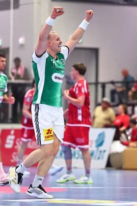 Justus Fischer (TSV Hannover-Burgdorf, 54) jubelt GER, TuS Ferndorf vs TSV Hannover-Burgdorf, Handball, DHB-Pokal, 1. Runde, Spielzeit 2026 2027, 21.08.2026 GER, TuS Ferndorf vs TSV Hannover-Burgdorf, Handball, DHB-Pokal, 1. Runde, Spielzeit 2026 2027, 21.08.2026 Kreuztal *** Justus Fischer of TSV Hannover Burgdorf, 54, celebrates GER, TuS Ferndorf vs. TSV Hannover Burgdorf, Handball, DHB Cup, 1st Round, 2026–2027 season, August 21, 2026, GER, TuS Ferndorf vs. TSV Hannover Burgdorf, Handball, DHB Cup, 1st Round, 2026–2027 Season, August 21, 2026, Kreuztal Copyright: xEibner-Pressefoto RenexWeissx EP_RWS