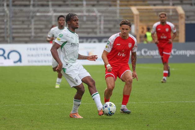 Football, RL West, Sportfreunde Siegen v Borussia Mönchengladbach II