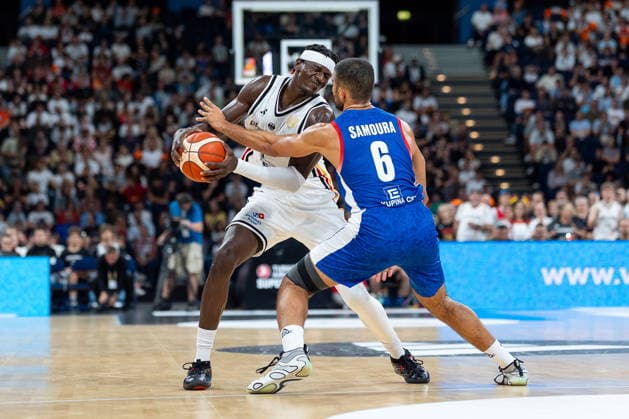 Isaac Bonga (Deutschland, 00) im Zweikampf mit Patrick Samoura (Tschechien, 06), GER, Deutschland vs Tschechien, Basketball, Turkish Airlines Supercup, Halbfinale 2, 21.08.2026 GER, Deutschland vs Tschechien, Basketball, Turkish Airlines Supercup, Tag 1, 21.08.2026 Hamburg *** Isaac Bonga (Germany), 00, in a one-on-one matchup with Patrick Samoura (Czech Republic), 06, GER, Germany vs. the Czech Republic, basketball, Turkish Airlines Supercup, Semifinal 2, August 21, 2026, GER, Germany vs. the Czech Republic, basketball, Turkish Airlines Supercup, Day 1, August 21, 2026, Hamburg Copyright: xEibner-Pressefoto MaxxVincenx EP_MVN