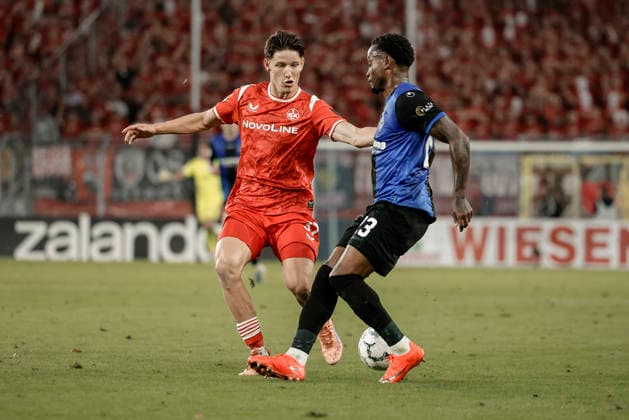 21.08.2026, xhettx, Fussball DFB Pokal 1.Runde, SV Waldhof Mannheim - 1.FC Kaiserslautern v.l. Leroy Mickels (SV Waldhof Mannheim, 23) wird gehoben (DFL DFB REGULATIONS PROHIBIT ANY USE OF PHOTOGRAPHS as IMAGE SEQUENCES and or QUASI-VIDEO) *** August 21, 2026, xhettx, Soccer DFB Cup First Round, SV Waldhof Mannheim 1 FC Kaiserslautern v l Leroy Mickels SV Waldhof Mannheim, 23 will be removed. DFL and DFB regulations prohibit any use of photographs as image sequences and or quasi-video.