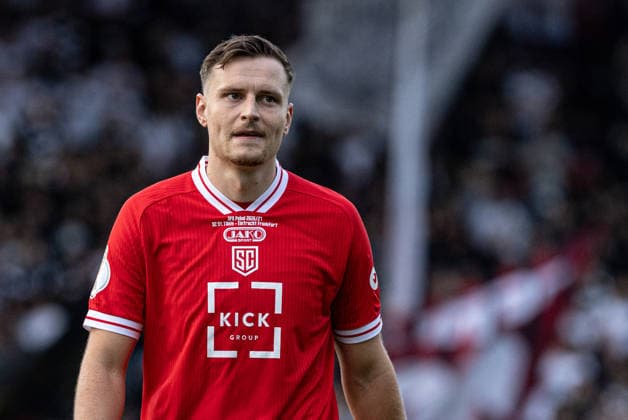 DFB-Pokal, 2026 2027, 1. Runde: SC St. Tönis 11 20 - Eintracht Frankfurt; 21.08.2026 Simon Sell (SC St. Tönis 11 20, 1) DFB-Pokal, 2026 2027, 1. Runde: SC St. Tönis 11 20 - Eintracht Frankfurt; Grotenburg-Stadion, Krefeld; 21.08.2026 *** DFB Cup, 2026–2027, First Round: SC St. Tönis 11–20 Eintracht Frankfurt, August 21, 2026; Simon Sell, SC St. Tönis 11–20, 1 DFB Cup, 2026–2027, 1st Round: SC St. Tönis 11–20 Eintracht Frankfurt, Grotenburg Stadium, Krefeld, August 21, 2026 Copyright: xBEAUTIFULxSPORTS Buriakovx
