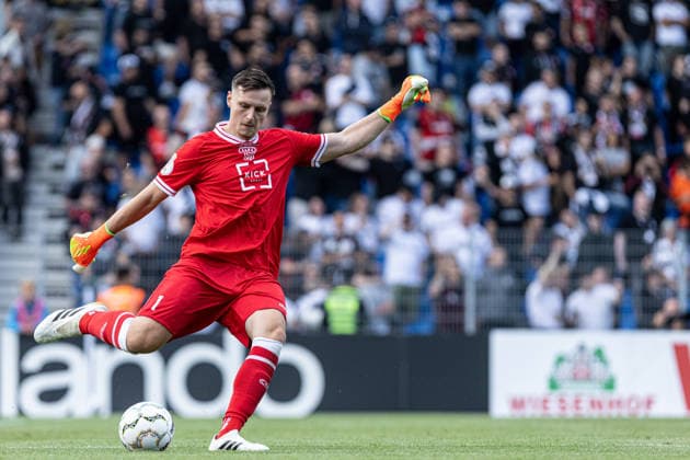 DFB-Pokal, 2026 2027, 1. Runde: SC St. Tönis 11 20 - Eintracht Frankfurt; 21.08.2026 Simon Sell (SC St. Tönis 11 20, 1) DFB-Pokal, 2026 2027, 1. Runde: SC St. Tönis 11 20 - Eintracht Frankfurt; Grotenburg-Stadion, Krefeld; 21.08.2026 *** DFB Cup, 2026–2027, First Round: SC St. Tönis 11–20 Eintracht Frankfurt, August 21, 2026; Simon Sell, SC St. Tönis 11–20, 1 DFB Cup, 2026–2027, 1st Round SC St. Tönis 11–20 Eintracht Frankfurt Grotenburg Stadium, Krefeld August 21, 2026 Copyright: xBEAUTIFULxSPORTS Buriakovx