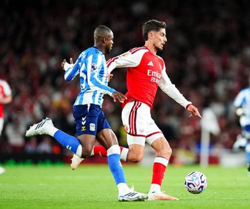 Kai Havertz of Arsenal gets away from Frank Onyeka of Coventry City Arsenal v Coventry City, Premier League, Football, Emirates Stadium, London, UK - 21 Aug 2026London Emirates Stadium United Kingdom EDITORIAL USE ONLY No use with unauthorised audio, video, data, fixture lists, club league logos or live services. Online in-match use limited to 120 images, no video emulation. No use in betting, games or single club league player publications.  Copyright: xWiredxPhotos Shutterstockx 17111592co