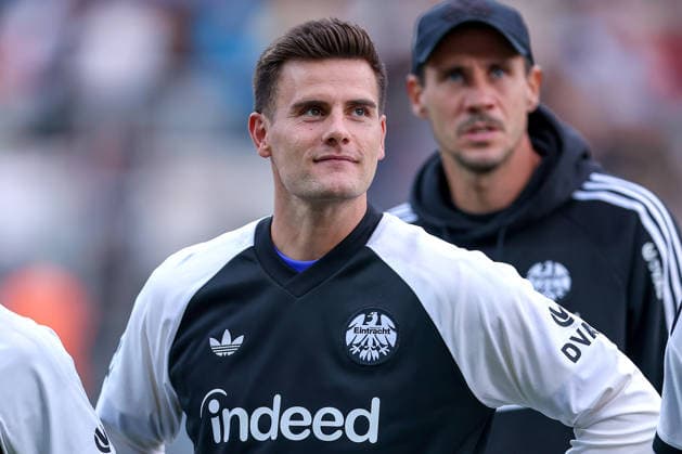 21.08.2026, Fußball, SC St. Tönis - Eintracht Frankfurt, 1. Runde DFB-Pokal 2026 27, Grotenburg-Stadion in Krefeld, Saison 2026 2027: Torwart Michael Zetterer (Eintracht Frankfurt 23) DFB regulations prohibit any use of photographs as image sequences and or quasi-video. Nordrhein-Westfalen Deutschland *** August 21, 2026, Soccer, SC St. Tönis vs. Eintracht Frankfurt, First Round of the 2026–27 DFB Cup, Grotenburg Stadium in Krefeld, 2026–2027 Season, Goalkeeper Michael Zetterer, Eintracht Frankfurt, 23. DFB regulations prohibit any use of photographs as image sequences and or quasi-video. North Rhine-Westphalia, Germany