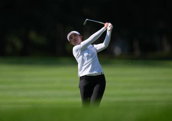 August 21, 2026, Edmonton, Ab, CANADA: Miyu Yamashita, of Japan, watches her second shot on the 11th hole during the second round at the LPGA, Golf Damen CPKC Canadian Women s Open golf tournament, in Edmonton, on Friday, Aug. 21, 2026. Canada News - August 21, 2026  - ZUMAc35_ 20260821_zaf_c35_155 Copyright: xDarrylxDyckx