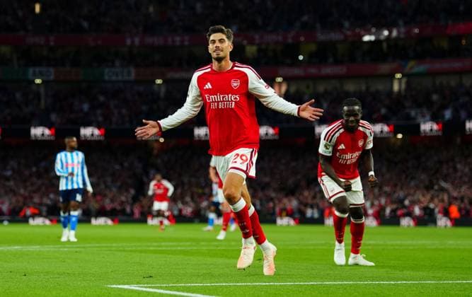 Kai Havertz of Arsenal celebrates scoring the opening goal Arsenal v Coventry City, Premier League Football, Football, Emirates Stadium, London, UK - 21 Aug 2026London Emirates Stadium United Kingdom EDITORIAL USE ONLY No use with unauthorised audio, video, data, fixture lists, club league logos or live services. Online in-match use limited to 120 images, no video emulation. No use in betting, games or single club league player publications.  Copyright: xJavierxGarcia Shutterstockx 17111304ar