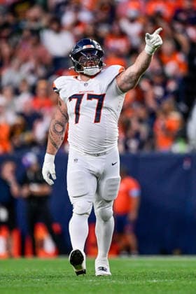DENVER, CO - AUGUST 21: Denver Broncos guard Quinn Meinerz (77) celebrates after a first down in the first half during a preseason game between the Green Bay Packers and the Denver Broncos at Empower Field at Mile High on August 21, 2026 in Denver, Colorado. (Photo by Dustin Bradford Icon Sportswire) NFL, American Football Herren, USA AUG 21 Packers at Broncos EDITORIAL USE ONLY Icon132260821031