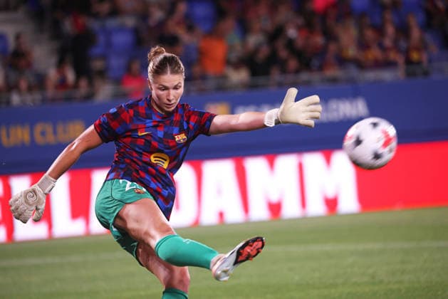 FC Barcelona, Barca Femeni v Brighton & Hove Albion Women - Joan Gamper Trophy Hannah Poulter trains during the match between FC Barcelona Femeni and Brighton and Hove Albion Women Football Club, corresponding to the fifth edition of the Joan Gamper Women Trophy, played at the Johan Cruyff Stadium in Barcelona, on August 21, 2026. Barcelona Barcelona Spain  Copyright: xUrbanandsportx originalFilename:urbanandsport-fcbarcel260821_npMZr.jpg