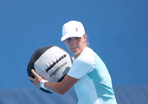 August 22, 2026, Mason, Ohio, USA: IGA SWIATEK of Poland during practise session on tennis tournament WTA, Tennis Damen 1000 Cincinnati Open in Mason, USA. Tennis: Cincinnati Open - Iga Swiatek  - ZUMAc278 20260822_zsp_c278_031 Copyright: xMarcinxCholewinskix