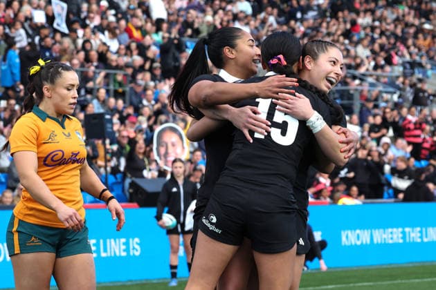 RUGBY WALLAROOS BLACK FERNS, Black Ferns Braxton Sorensen-McGee scores the opening try and celebrates with Amy Du Plessis and Mererangi Paul during the Second Women s Test Match between the Australian Wallaroos and the New Zealand Black Ferns at Go Media Stadium in Auckland, Saturday, August 22, 2026. ( NO ARCHIVING, EDITORIAL USE ONLY, AUSTRALIA USE ONLY AUCKLAND NEW ZEALAND Go Media Stadium  Copyright: xBrettxPhibbsx 20260822128031281275