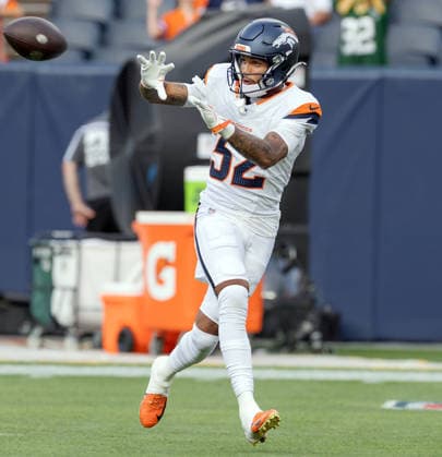 August 21, 2026, Denver, Colorado, USA: Broncos WR DANE KEY catches a pass during warm-ups before the start of the game at Empower Field at Mile High Friday evening. Packers beat the Broncos in Pre-Season 33-13. Credit Image: ZUMA Press Wire) Denver USA - ZUMAav4_ 20260821_zaf_av4_005 Copyright: xHectorxAcevedox