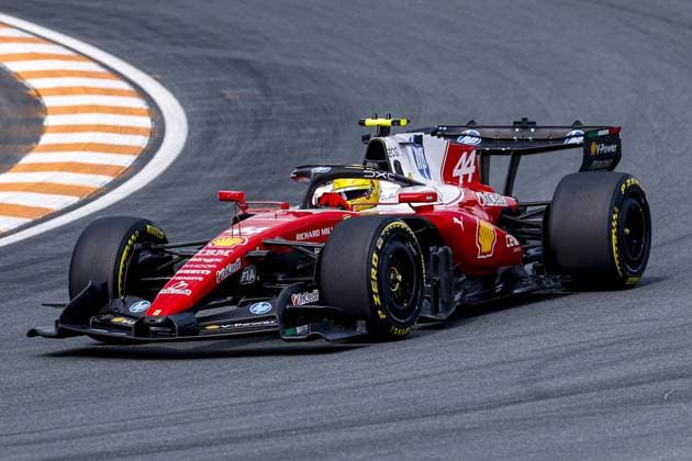 ZANDVOORT - Lewis Hamilton of Great Britain and driver for Scuderia Ferrari HP during the sprint race of the Formula 1 Heineken Dutch Grand Prix at Circuit Zandvoort on August 22, 2026 in Zandvoort, the Netherlands. MARCEL TER BALS ANP xVIxANPxSportx xMarcelxterxBalsxIVx 565994374 originalFilename: 565994374.jpg
