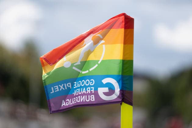 22.08.2026, xhfmx, Fussball Google Pixel Frauen-Bundesliga, Eintracht Frankfurt - 1.FC Köln Eckball Fahne Google Pixel Frauen Bundesliga Frankfurt am Main *** August 22, 2026, xhfmx, Soccer, Google Pixel, Women s Bundesliga, Eintracht Frankfurt, 1. FC Köln, Corner Kick, Flag, Google Pixel, Women s Bundesliga, Frankfurt am Main