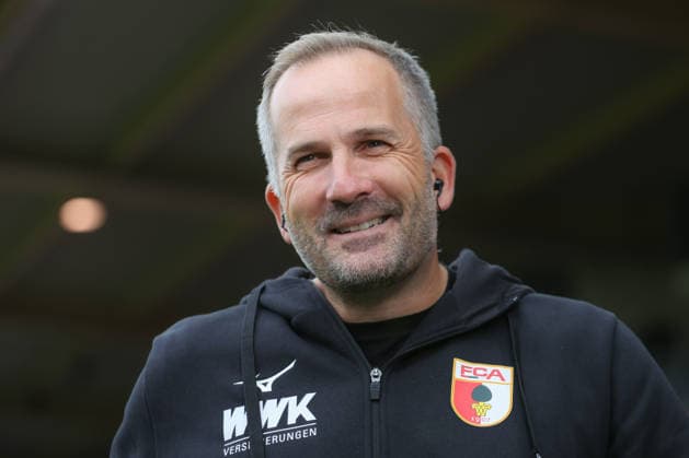 22.08.2026, xtgx, Fussball DFB-Pokal 1. Runde, FC Energie Cottbus - FC Augsburg, v.l. Manuel Baum (Augsburg, Trainer) Portrait, Portraet, Einzelbild (DFL DFB REGULATIONS PROHIBIT ANY USE OF PHOTOGRAPHS as IMAGE SEQUENCES and or QUASI-VIDEO) Cottbus *** August 22, 2026, xtgx, Soccer DFB Cup First Round, FC Energie Cottbus vs. FC Augsburg, from left: Manuel Baum (Augsburg), Coach Profile, Portrait, Single Image. DFL and DFB regulations prohibit any use of photographs as image sequences and or quasi-video. Cottbus