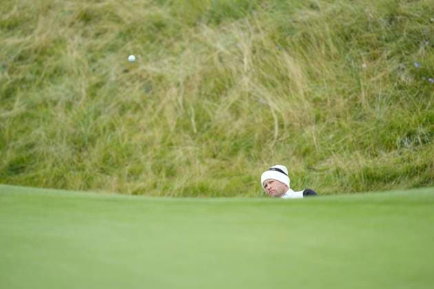BALMEDIE, SCOTLAND - AUG 22: Tom Lewis (ENG) chips to the 7th green during Round 3 at the 2026 Nexo Championship at the Trump International Golf Links, Balmedie on August 22, 2026 in Aberdeenshire, Scotland The 2026 Nexo Championship