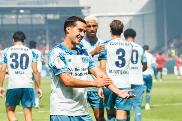 WIESBADEN, GERMANY - AUGUST 22: Lucas Vazquez (Bayer 04 Leverkusen, 17) celebrates scoring his team s second goal with teammates during the first-round match between SV Wehen Wiesbaden vs. Bayer 04 Leverkusen at Brita Arena of the German Cup on August 22, 2026 in Wiesbaden, Germany. DFL REGULATIONS PROHIBIT ANY USE OF PHOTOGRAPHS AS IMAGE SEQUENCES AND OR QUASI-VIDEO. Hessen Germany Copyright: xStephanxHahnex
