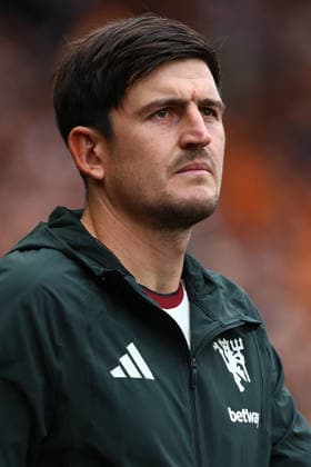 MKM Stadium KINGSTON UPON HULL, ENGLAND, AUGUST 22: Harry Maguire of Manchester United, ManU looks on during a Premier League 2026-27 match between Hull City and Manchester United at MKM Stadium on August 22, 2026 in Kingston upon Hull, England. (Photo by Zach Forster Sports Press Photo) (Zach Forster Sports Press Photo SPP)  Copyright: xZachxForster SportsxPressxPhotox xSPPx spp-en-ZaFoPrPh-spp26_zachf_2208_173