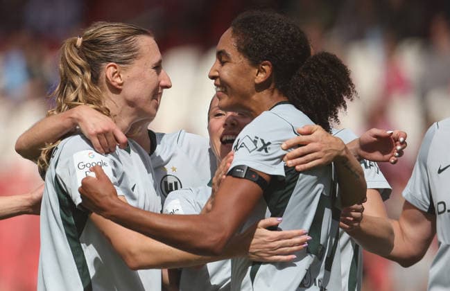 Zicai Cora Torjubel 2-2 , 1.FC Nürnberg-Wolfsburg , Google-Pixel Frauen Bundesliga , , Fußball , in dem Max Morlock Stadion in Nürnberg , Bayern , Deutschland . August 22 , 2026 . Photo by: Davide Elias IPA Photo Pressefoto DENL Copyright: xDavidexEliasx