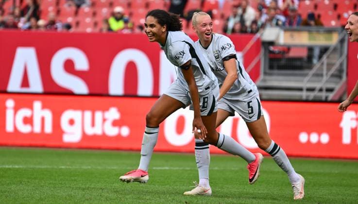 22.08.2026 - Fussball - Saison 2026 2027 - 1. Google Pixel Frauen Bundesliga - 01. Spieltag: 1. FC Nürnberg FCN ( Club Clubfrauen ) - VfL Wolfsburg - Sportfoto Zink - xwoxzix - Torjubel Jubel Freude nach Treffer Tor Torschuß zum 2:3 durch Cora Zicai (28, VfL Wolfsburg ) - Cora Zicai (28, VfL Wolfsburg ) Ella Peddemors (5, VfL Wolfsburg ) *** August 22, 2026 Soccer Season 2026–2027 1 Google Pixel Women s Bundesliga Matchday 1 1 FC Nuremberg (FCN) Club Women s Team VfL Wolfsburg Sports Photo by Zink xwoxzix Goal Celebration Jubilation Joy after a Goal Goal Shot on Goal to 2 3 by Cora Zicai 28, VfL Wolfsburg Cora Zicai 28, VfL Wolfsburg Ella Peddemors 5, VfL Wolfsburg