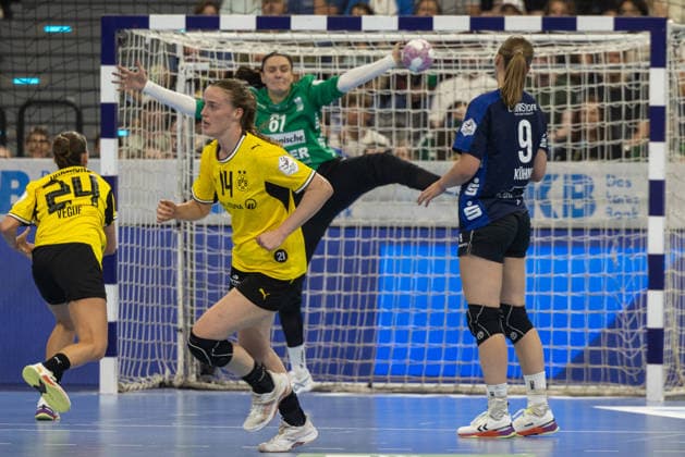 Strong save by Nicole Roth (HSG Blomberg-Lippe, 61), HSG Blomberg-Lippe vs. Borussia Dortmund, Handball, HBL, REXEL SUPER CUP, 2026, 22.08.2026 Munich SAP Garden Germany Copyright: xPFA BjörnxKeckerx